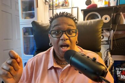 Elaine Is Reading : Dr Jekyll and Mr Hyde. Chapter 6&7 - Part 2